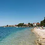 In Brodarica Near Gaj * Razine