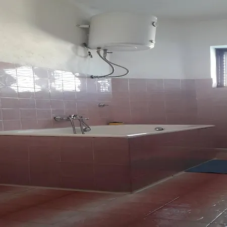 Apartment In Brodarica Near Gaj Razine