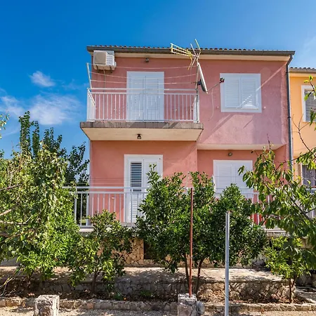 In Brodarica Near Gaj * Razine