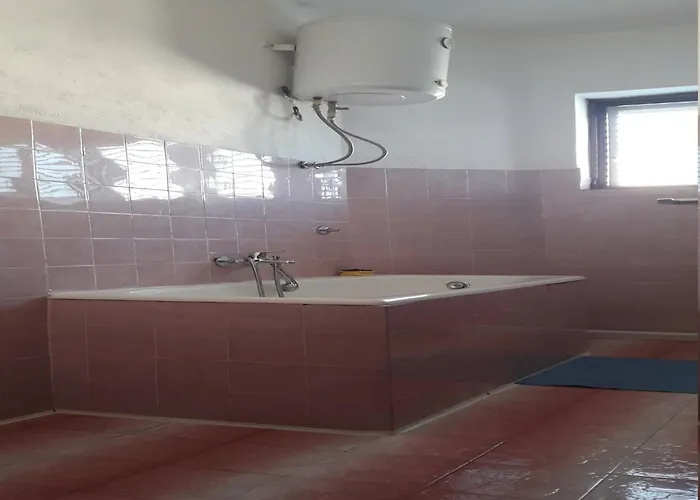 Daire In Brodarica Near Gaj Razine