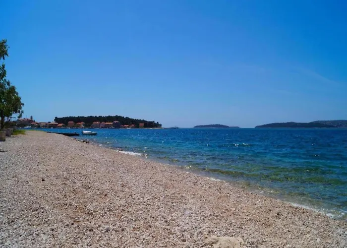 Daire In Brodarica Near Gaj *