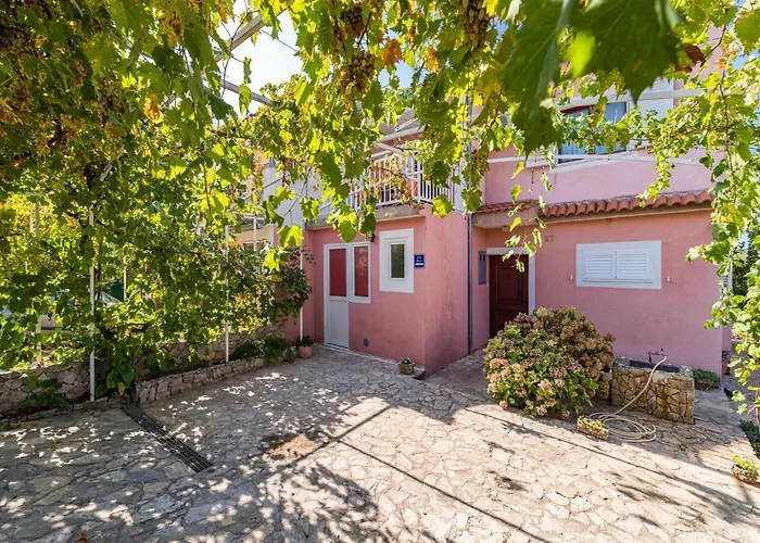 In Brodarica Near Gaj Apartamento Razine